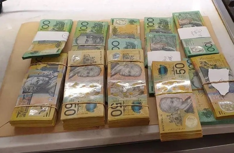 AUD
